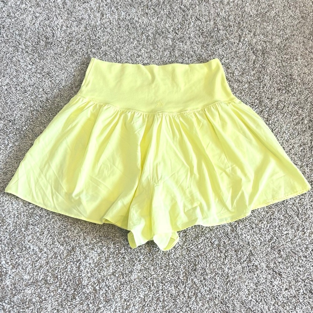 OFFLINE by Aerie Real Me Crossover Flowy Shorts Neon Yellow SZ S Athletic Tennis - Picture 2 of 6
